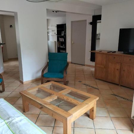 Appartement Au Centre Ville Avec Un Beau Jardin Prive Lannion Ngoại thất bức ảnh