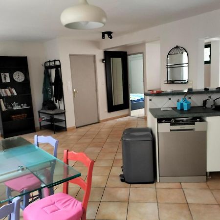 Appartement Au Centre Ville Avec Un Beau Jardin Prive Lannion Ngoại thất bức ảnh