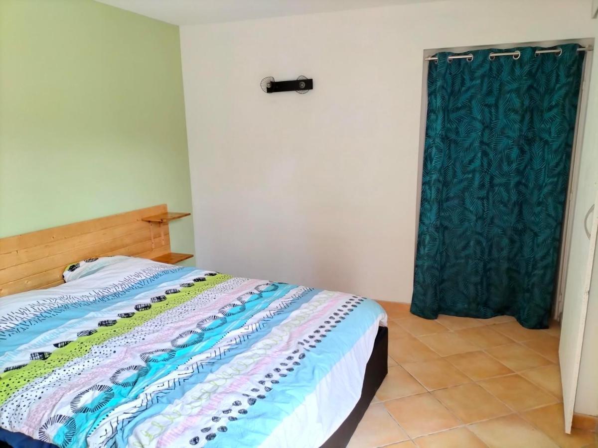 Appartement Au Centre Ville Avec Un Beau Jardin Prive Lannion Ngoại thất bức ảnh